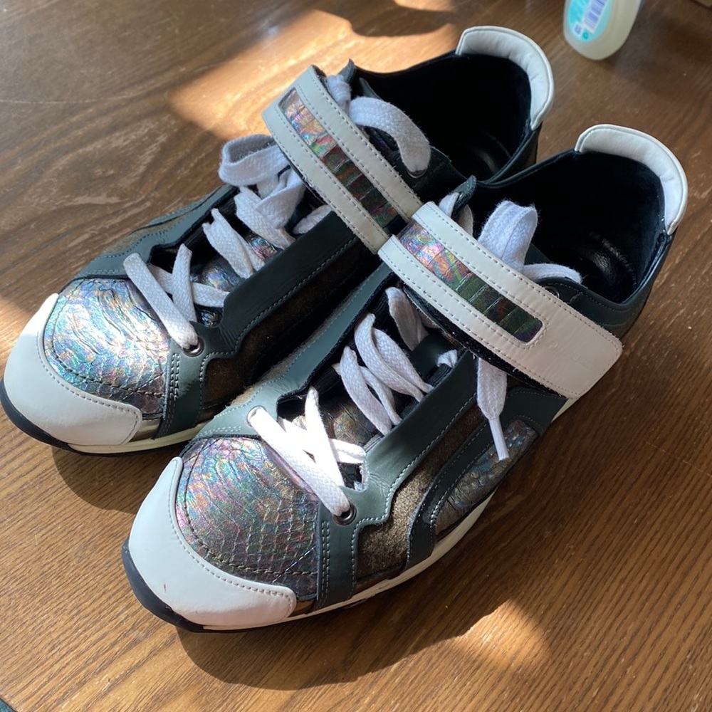 39/8-8.5 Pierre Hardy Python low top sneaker